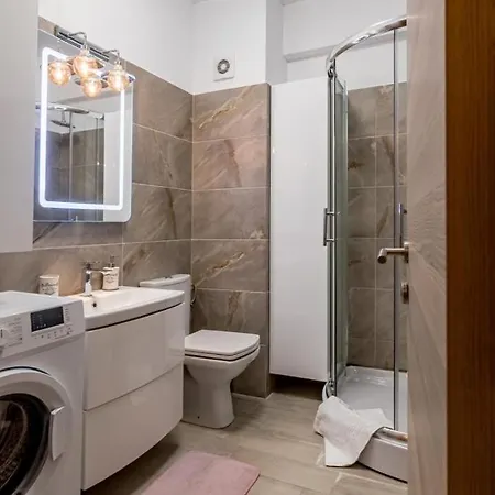 Apartment Onix & Pool 108 3*